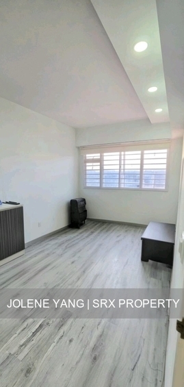 Boon Lay Avenue (Jurong West), HDB Executive #558872711